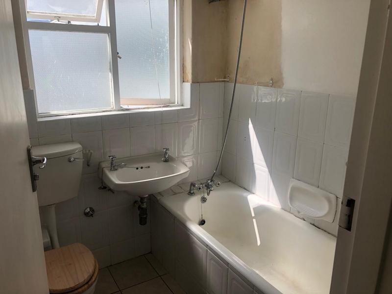 To Let 1 Bedroom Property for Rent in Fish Hoek Western Cape